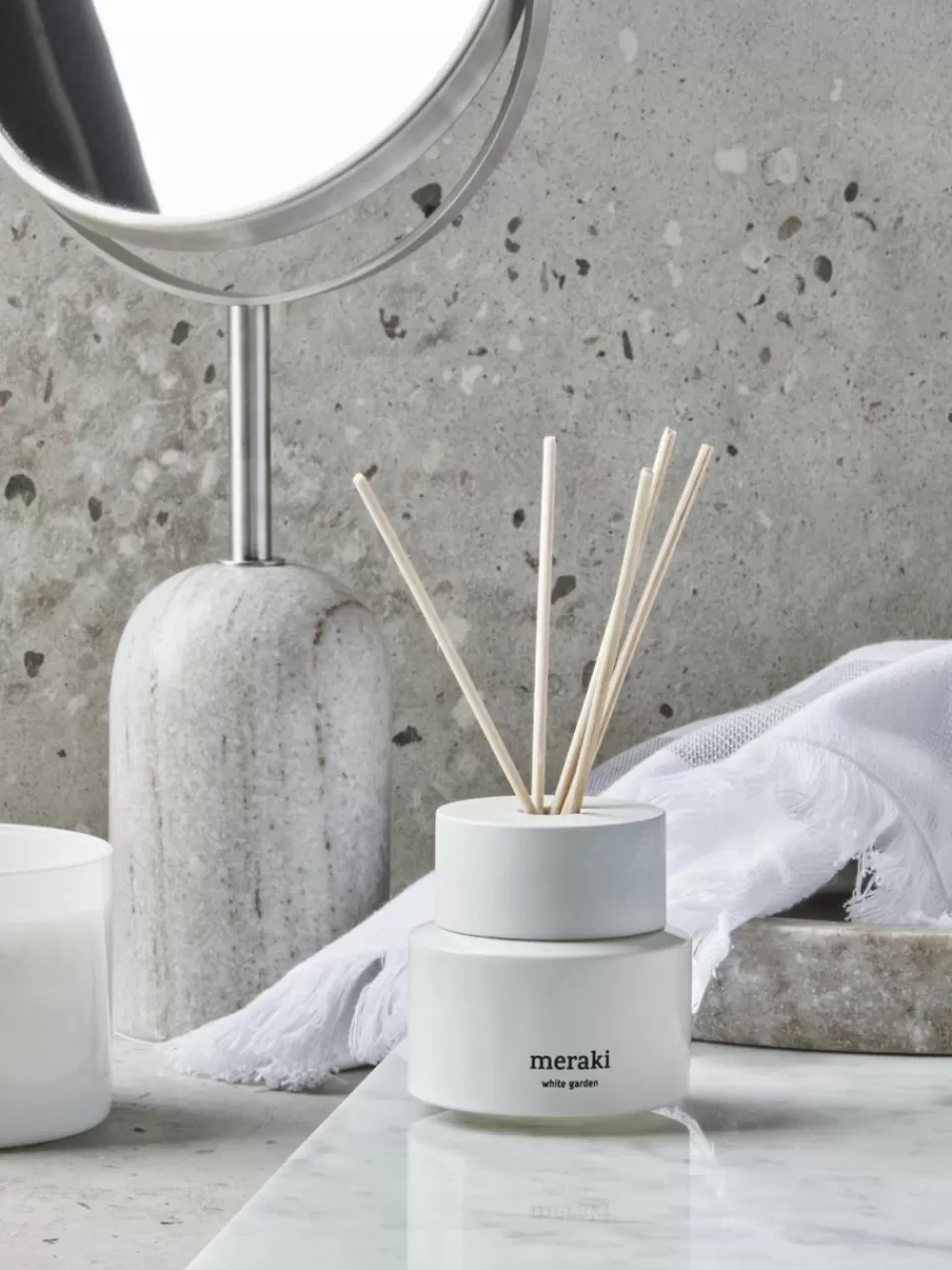 Meraki Diffuser White Garden (Cyclaam, Kokosnoot & Jasmijn) | Kaarsen & Kaarsenhouders | Huisparfum