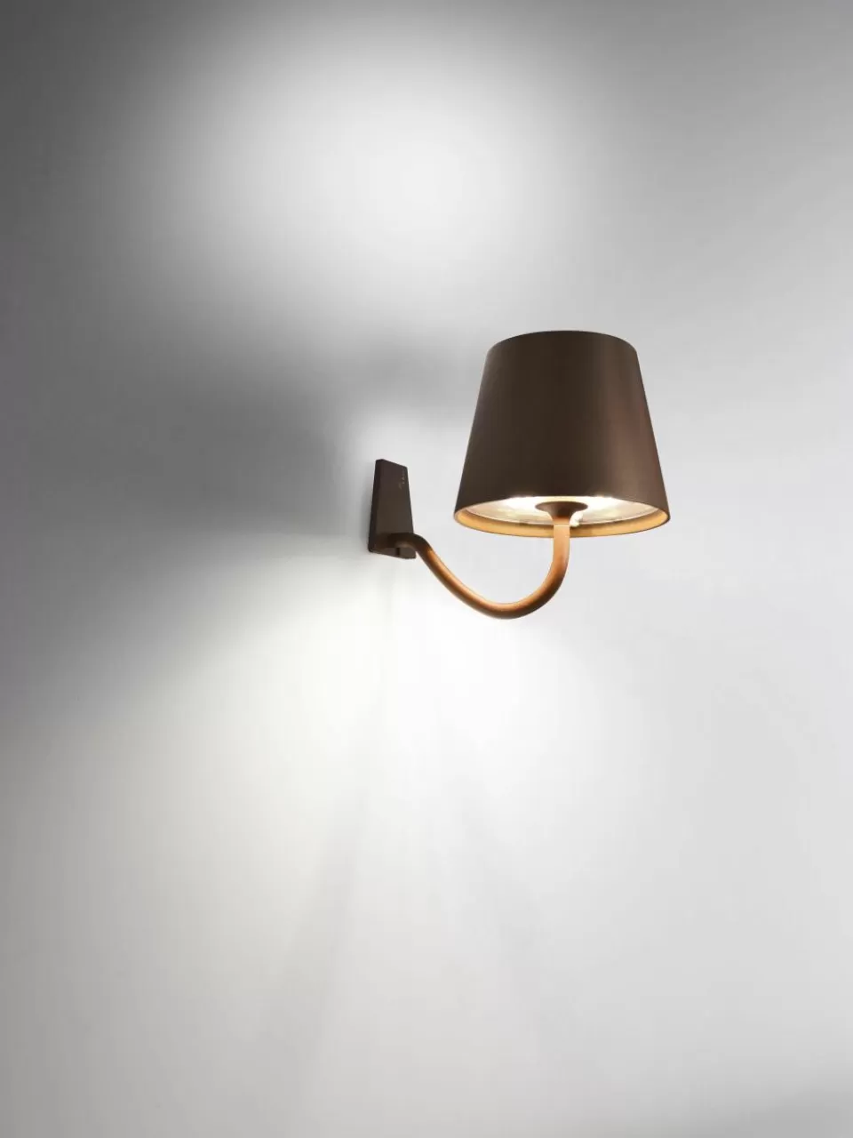 zafferano Dimbare LED wandlamp Poldina | Wandlampen