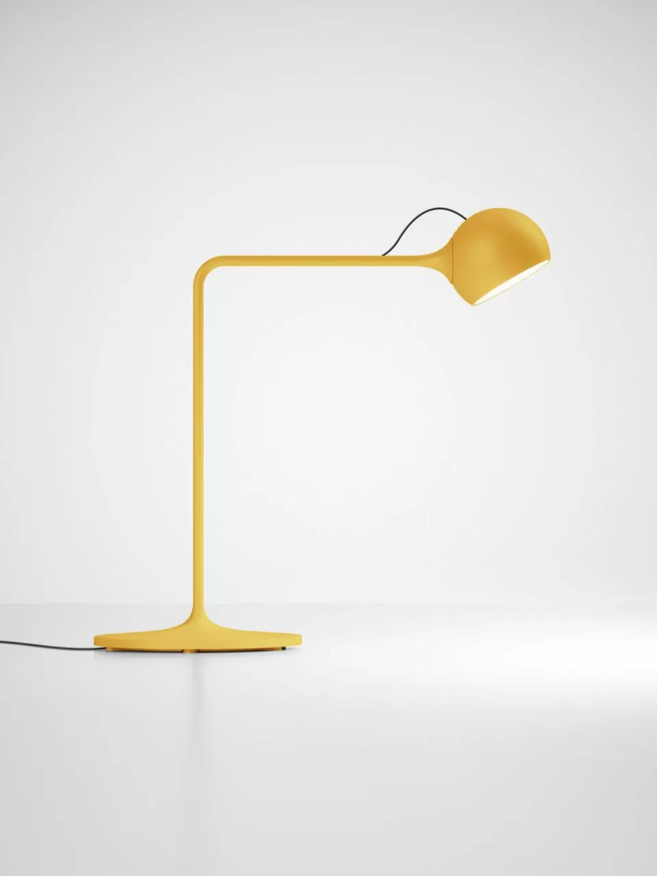 Artemide Dimbare verstelbare LED bureaulamp Ixa | Bureaulampen | Tafellampen