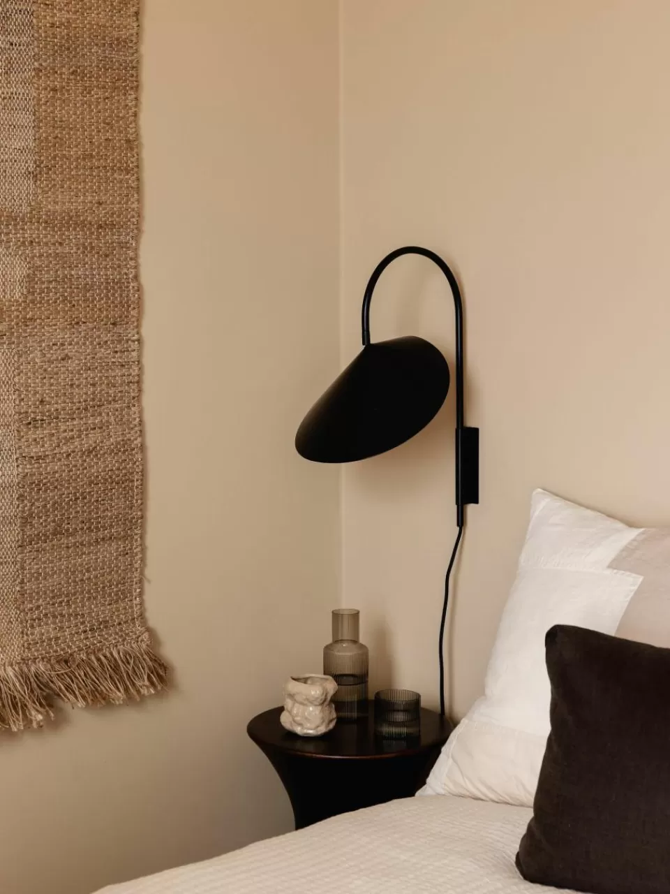 ferm LIVING Grote wandlamp Arum met stekker, verstelbaar | Wandlampen