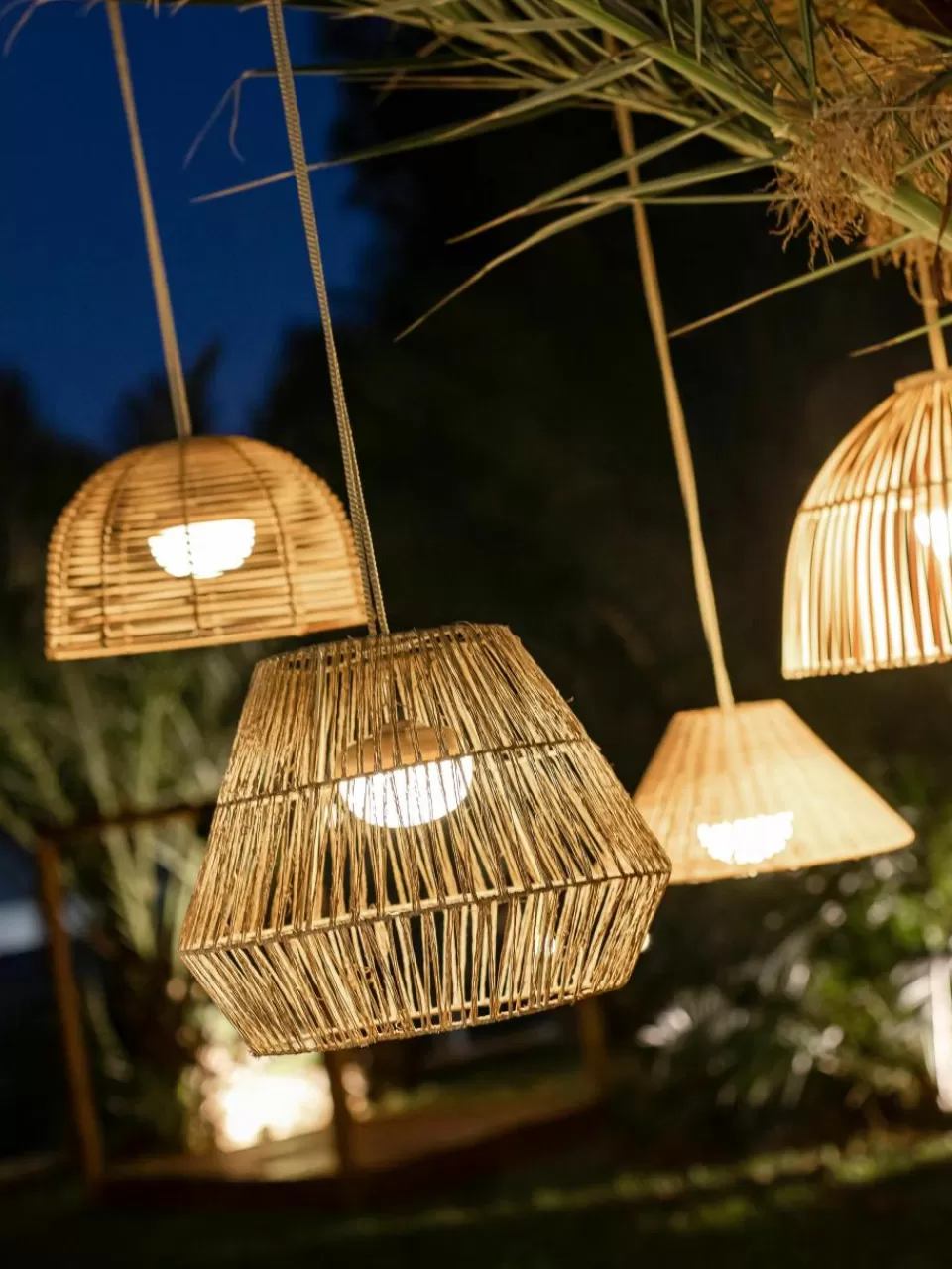 Westwing Handgemaakte dimbare outdoor LED hanglamp Sisine | Buitenverlichting | Buitenverlichting