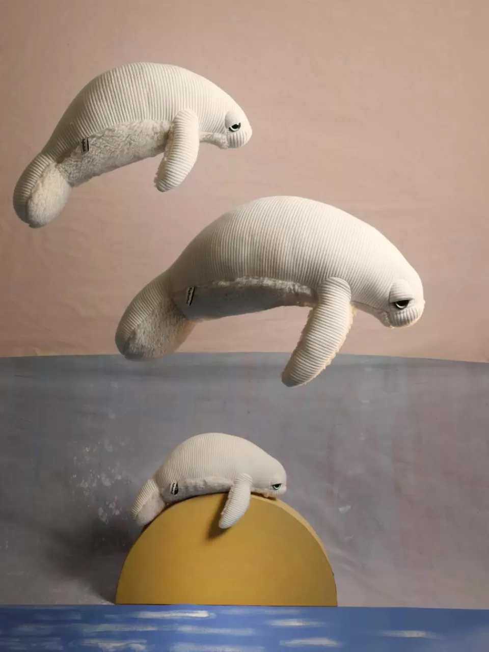 BigStuffed Handgemaakte knuffelkussen Manatee | Kindertextiel | Kinderkussens