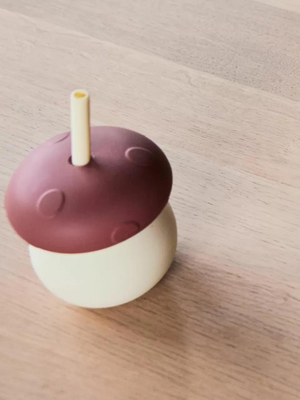 Oyoy Living Design Kinderbeker Mushroom met rietje | Kinderservies & -Bestek