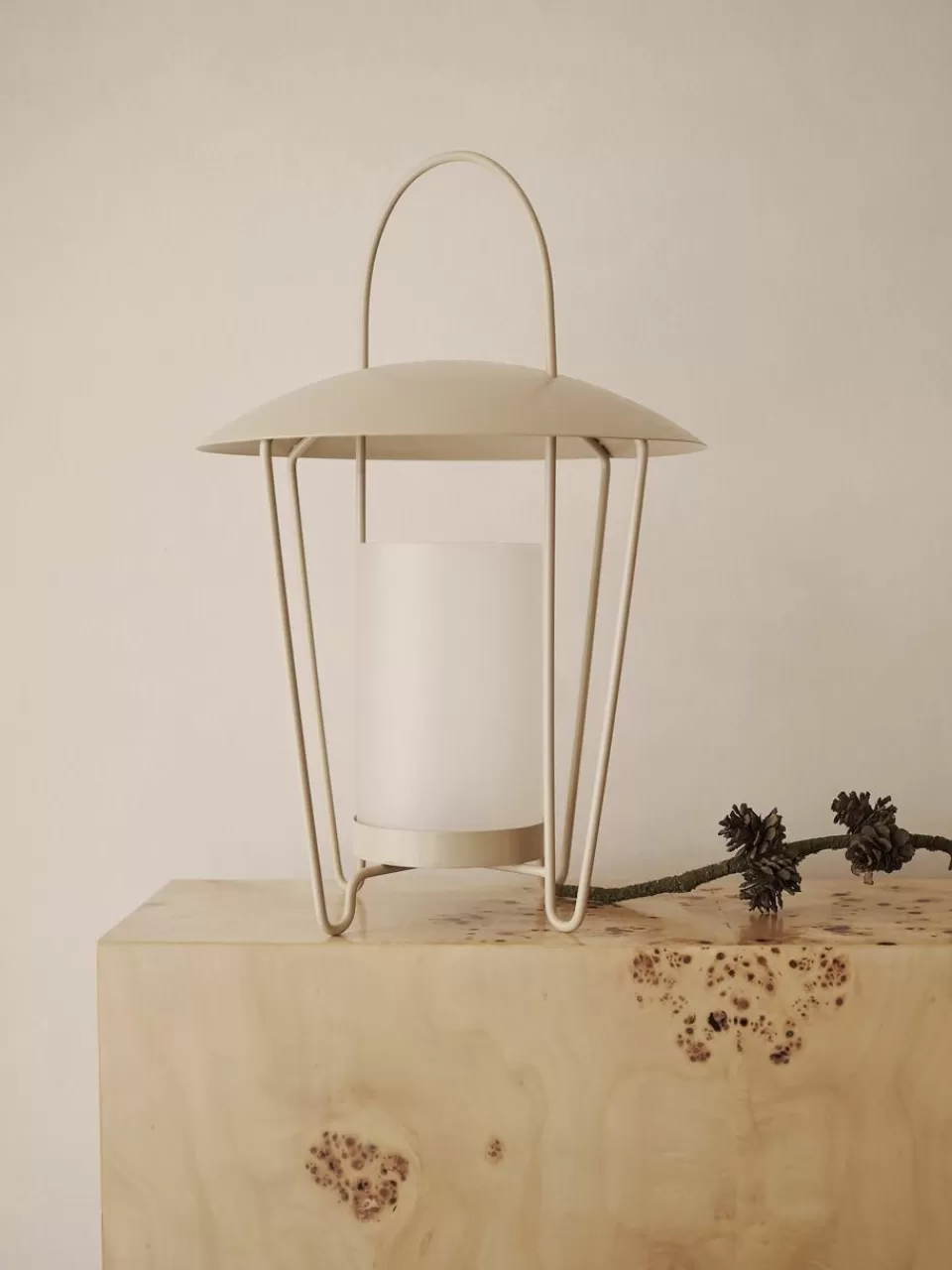 ferm LIVING Metalen lantaarn Abri | Tuinaccessoires | Tuindecoratie