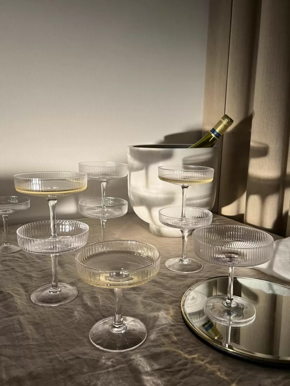 ferm LIVING Mondgeblazen champagneglazen Ripple met groefreliëf, 2 stuks | Servies | Champagneglazen