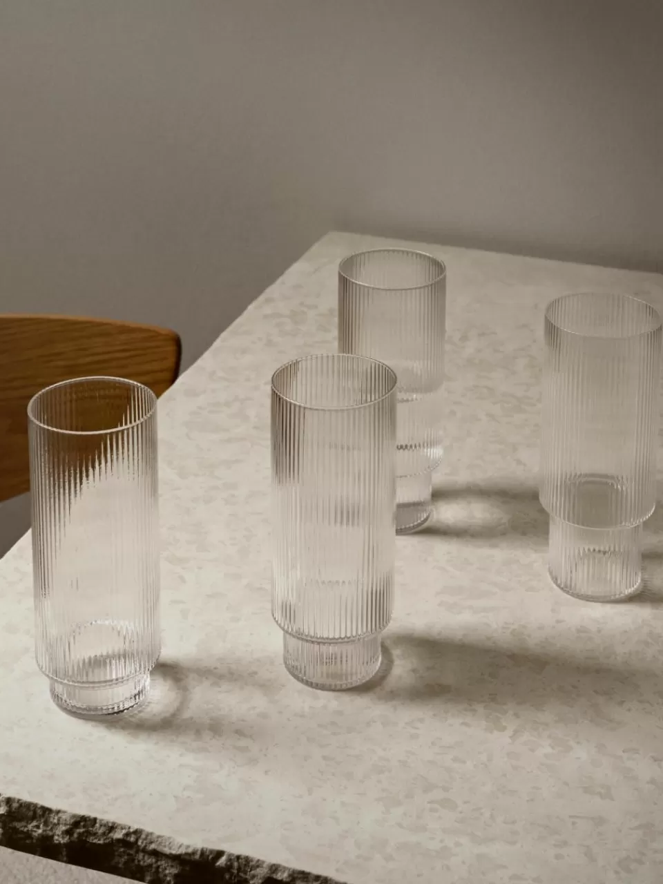 ferm LIVING Mondgeblazen longdrinkglazen Ripple met groefreliëf, 4-delig | Servies | Barglazen