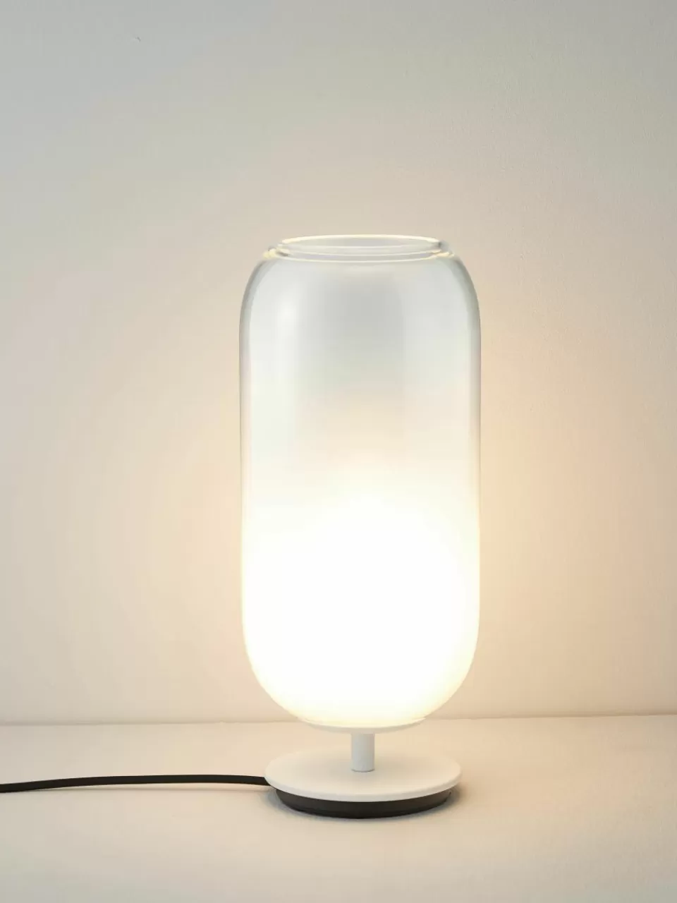 Artemide Mondgeblazen tafellamp Gople, in verschillende formaten | Bureaulampen | Tafellampen