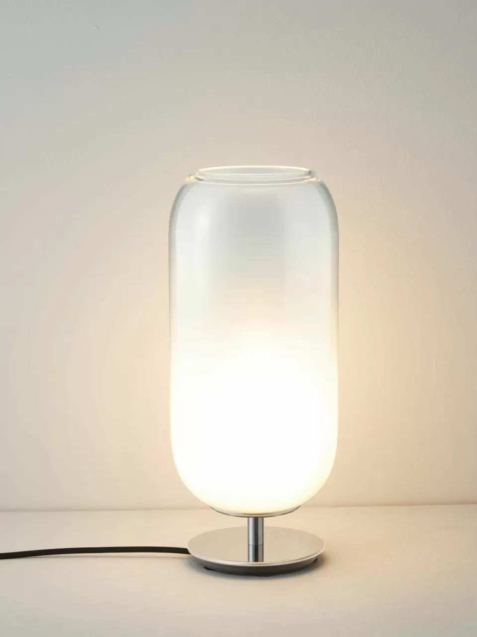 Artemide Mondgeblazen tafellamp Gople, in verschillende formaten | Bureaulampen | Tafellampen