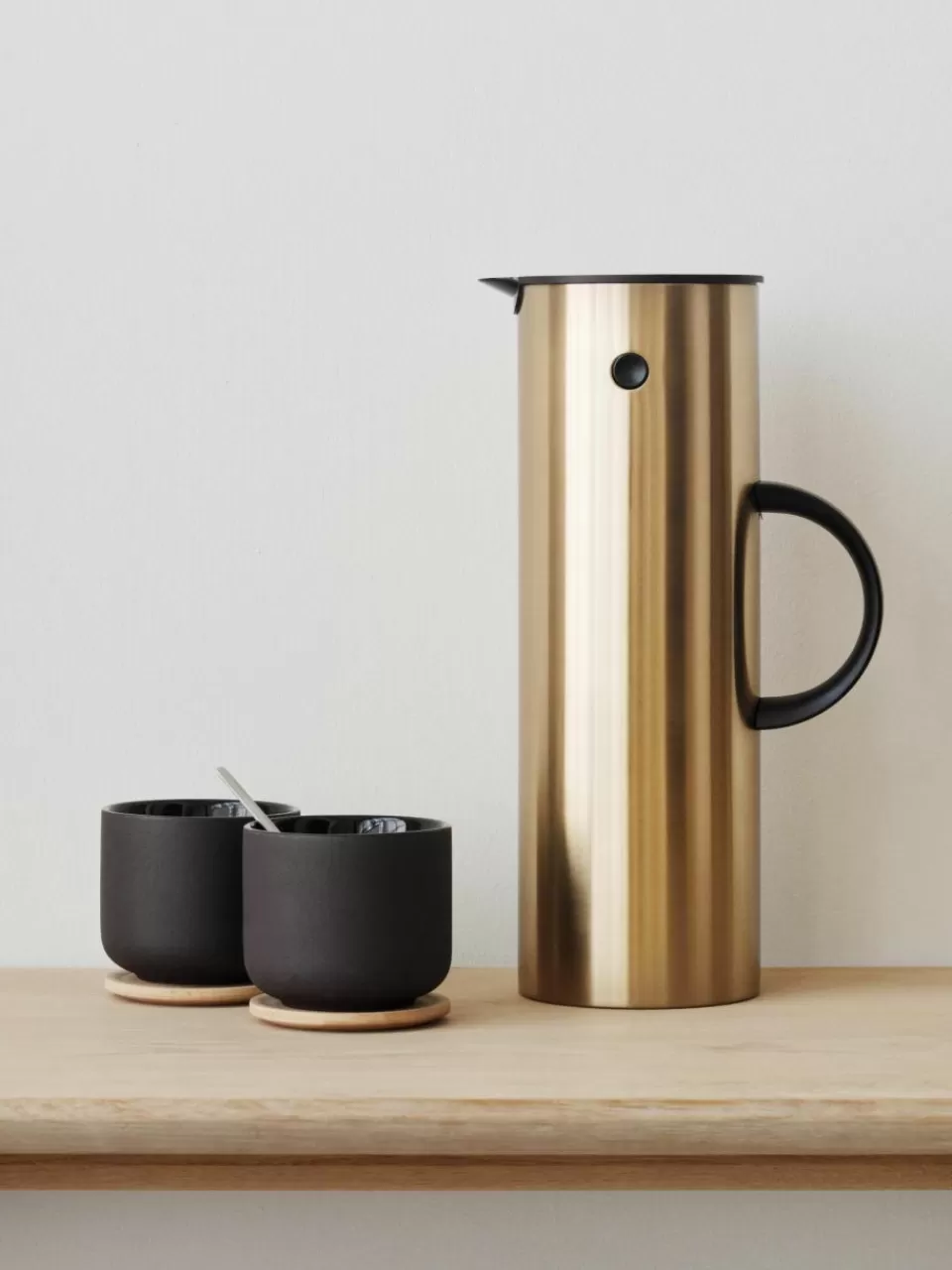 stelton Thermoskan EM77 in goudkleur | Servies | Thermoskannen