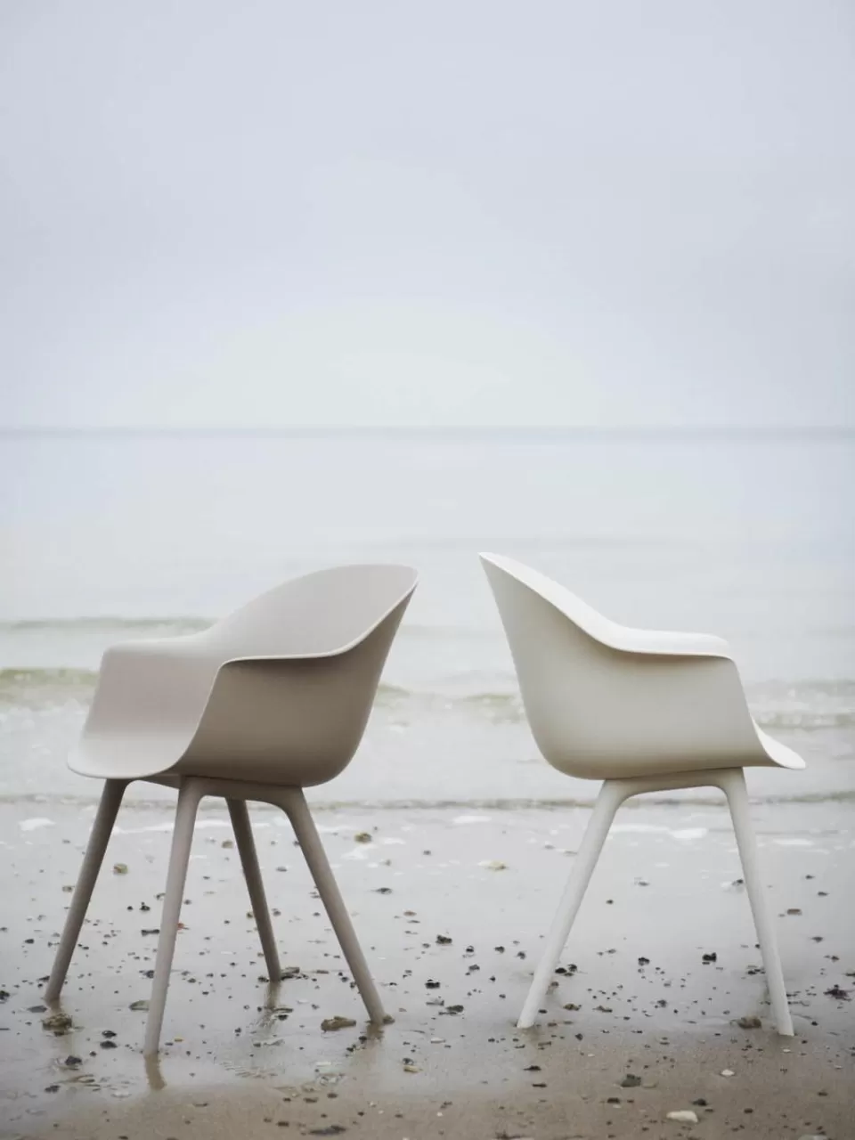 GUBI Tuinfauteuil Bat | Tuinmeubels | Stoelen